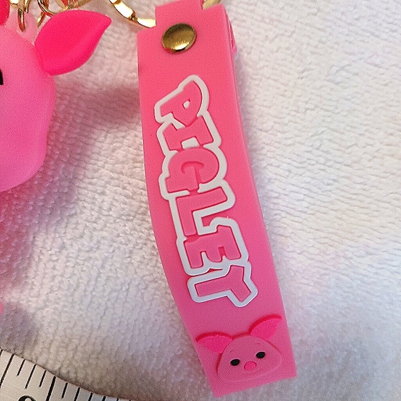 Piglet Keychain Wristlet Design Clip On - Picture 3 of 4